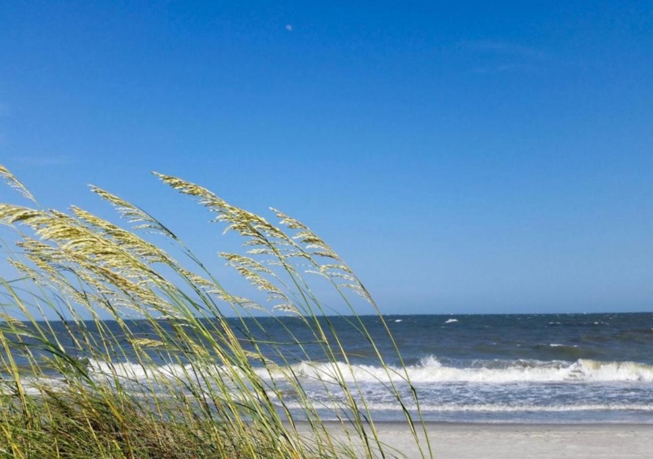 Ocean Dunes Villas #111, Beach Condo In Coligny Beach, 43 S Forest Beach Dr, Hilton Head Sc, Oceanfront Condo, Heated Pool, By Vacation Rental Hhi Hilton Head Island Ngoại thất bức ảnh