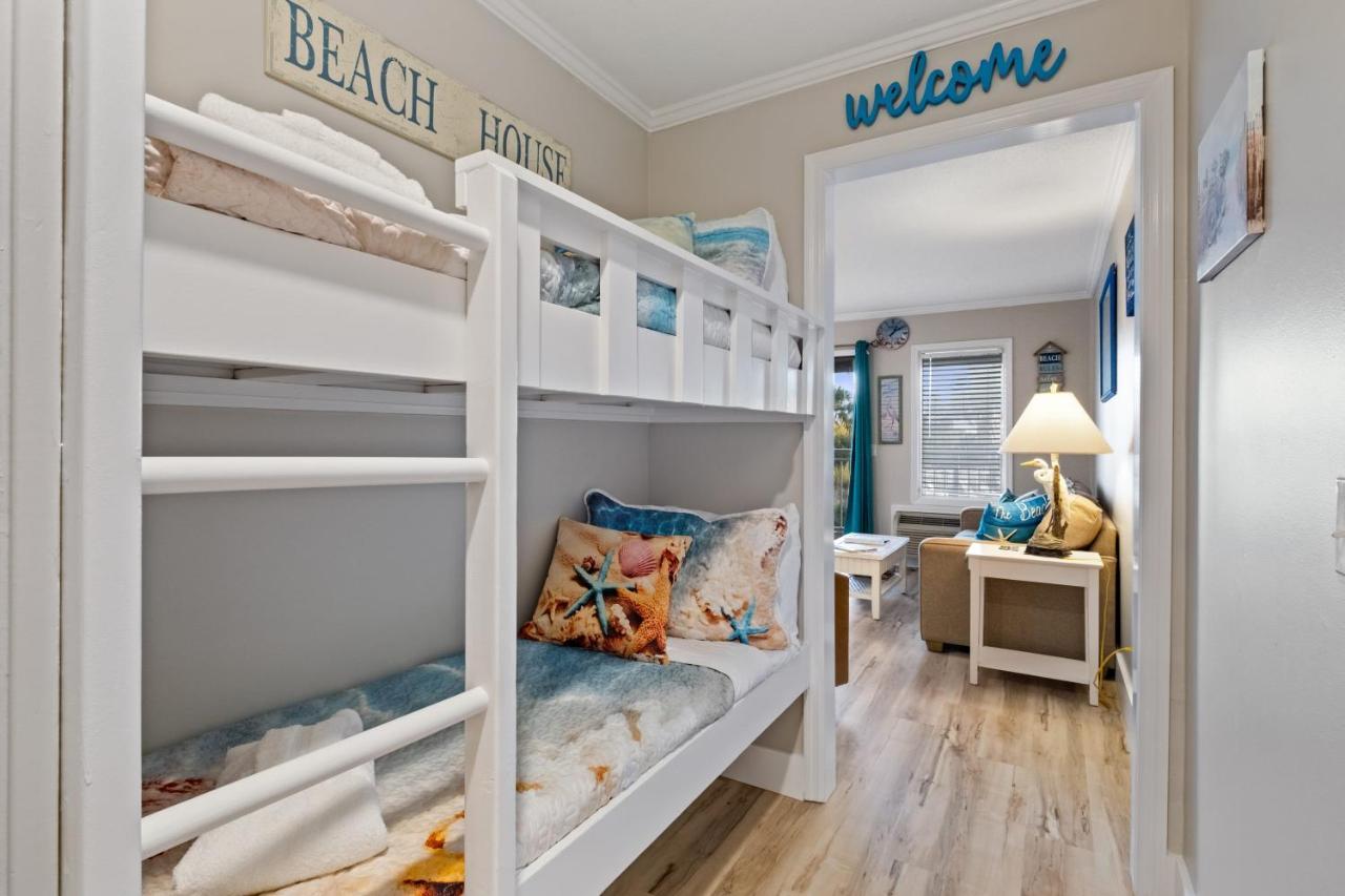 Ocean Dunes Villas #111, Beach Condo In Coligny Beach, 43 S Forest Beach Dr, Hilton Head Sc, Oceanfront Condo, Heated Pool, By Vacation Rental Hhi Hilton Head Island Ngoại thất bức ảnh